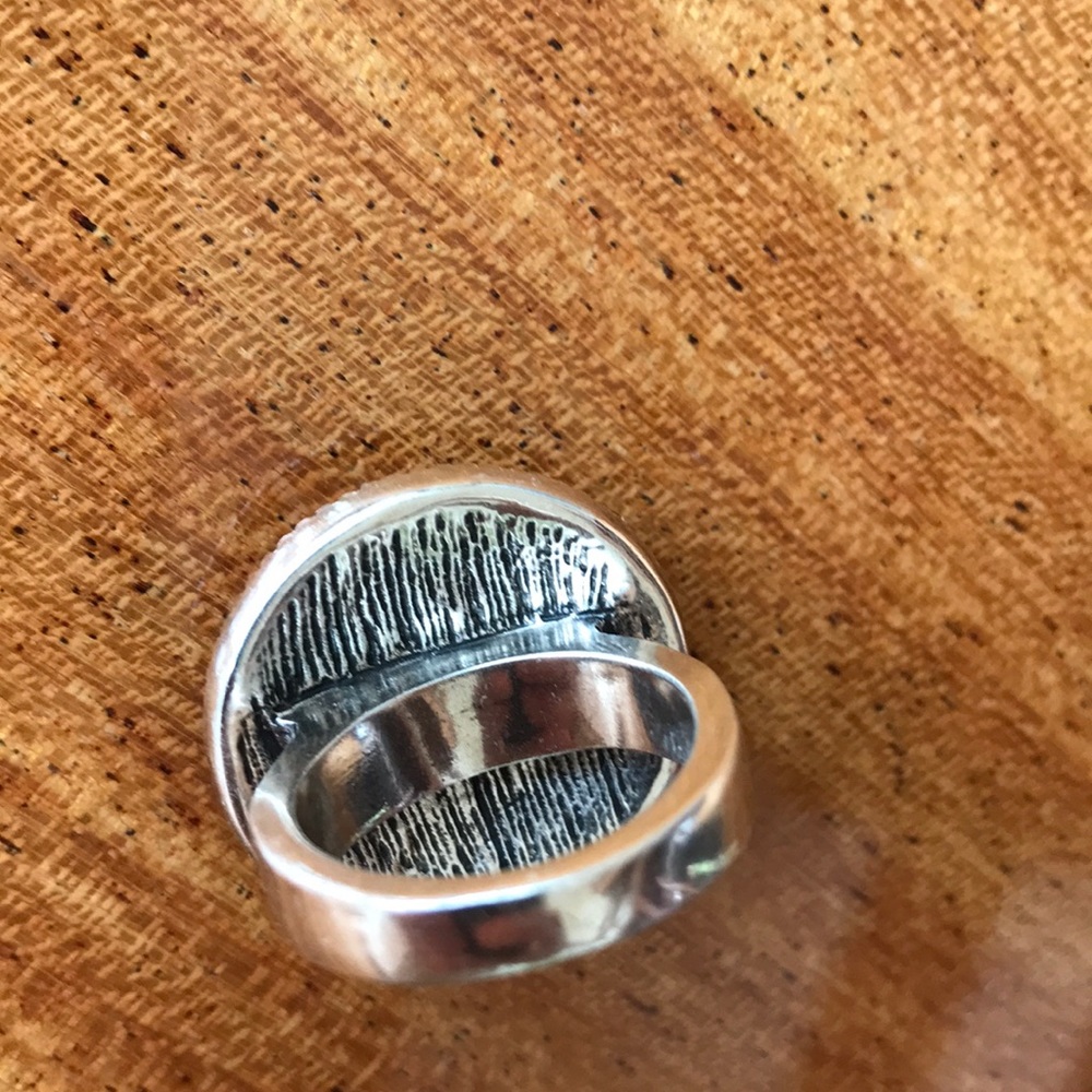 Ring - Picture 5 of 5